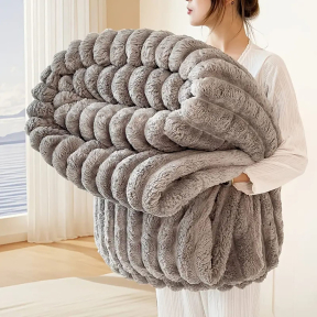 200 х 230 см Пухкаво одеяло - Светлосиво