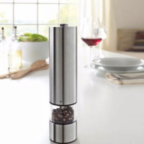 Електрическа мелничка за сол или пипер Електрическа мелничка за сол или пипер