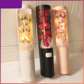 Букет ароматни рози в специална опаковка и LED лампички Букет ароматни рози в специална опаковка и LED лампички